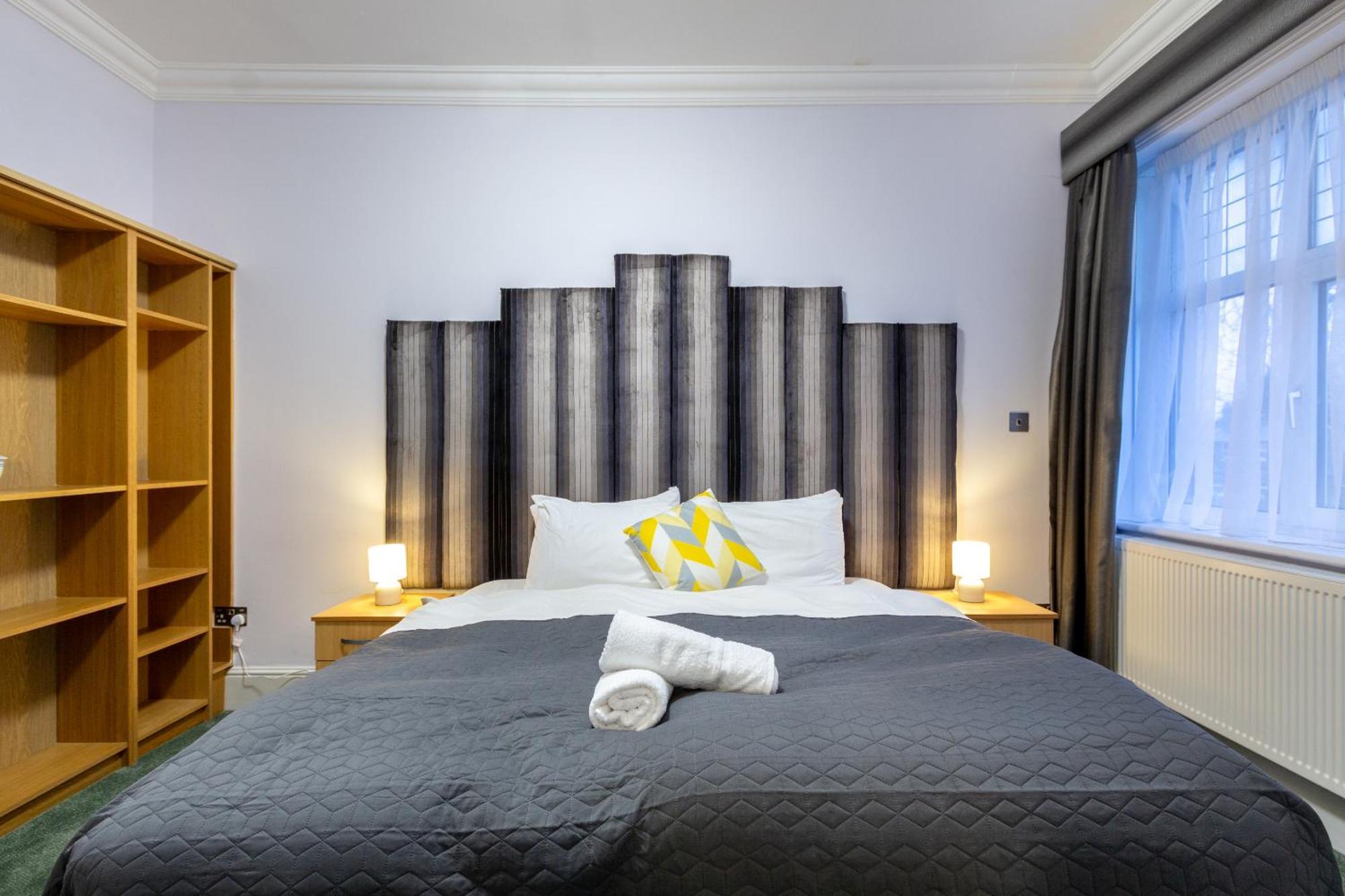 London Gatwick Inn Esterno foto