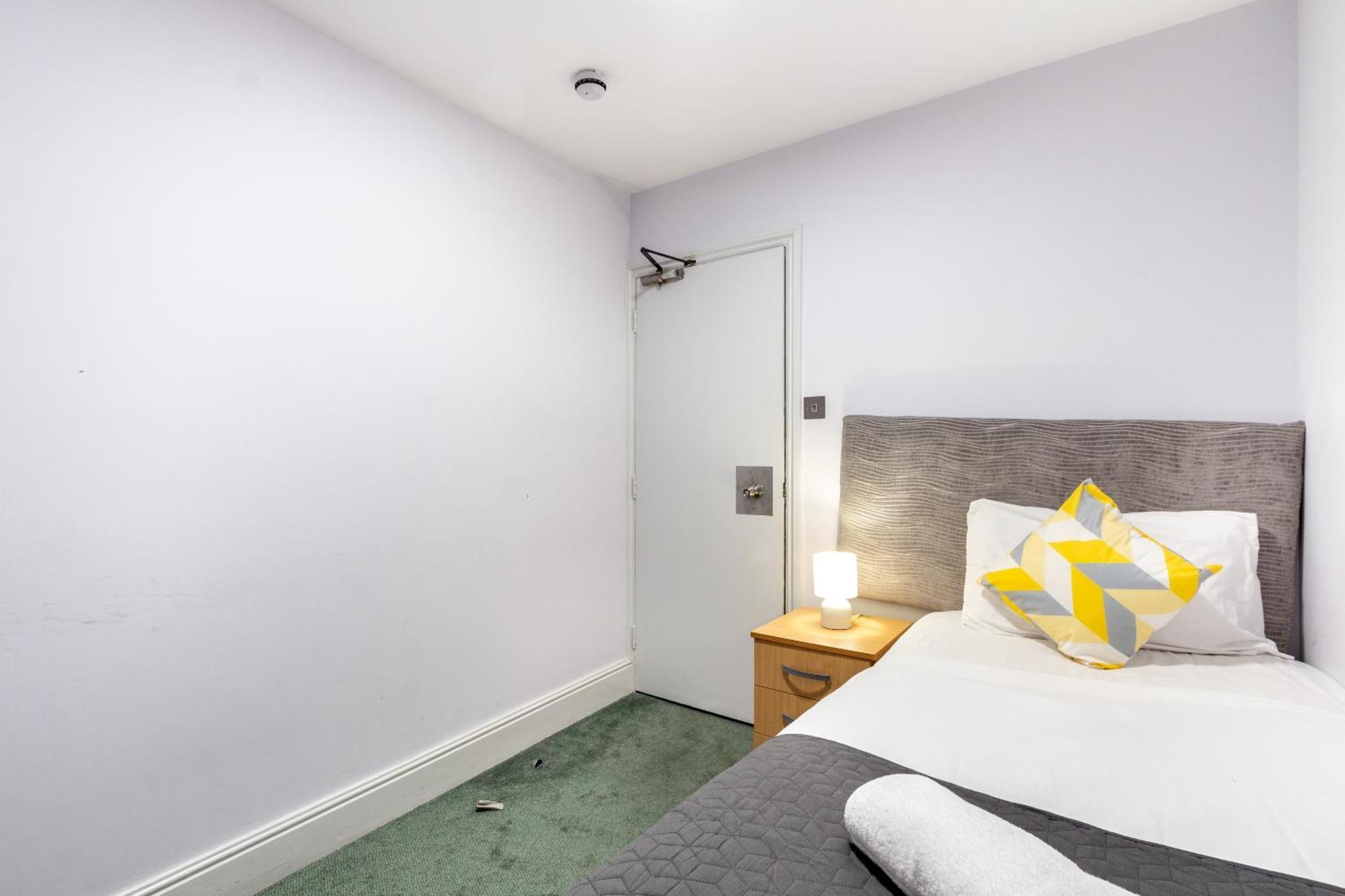 London Gatwick Inn Esterno foto