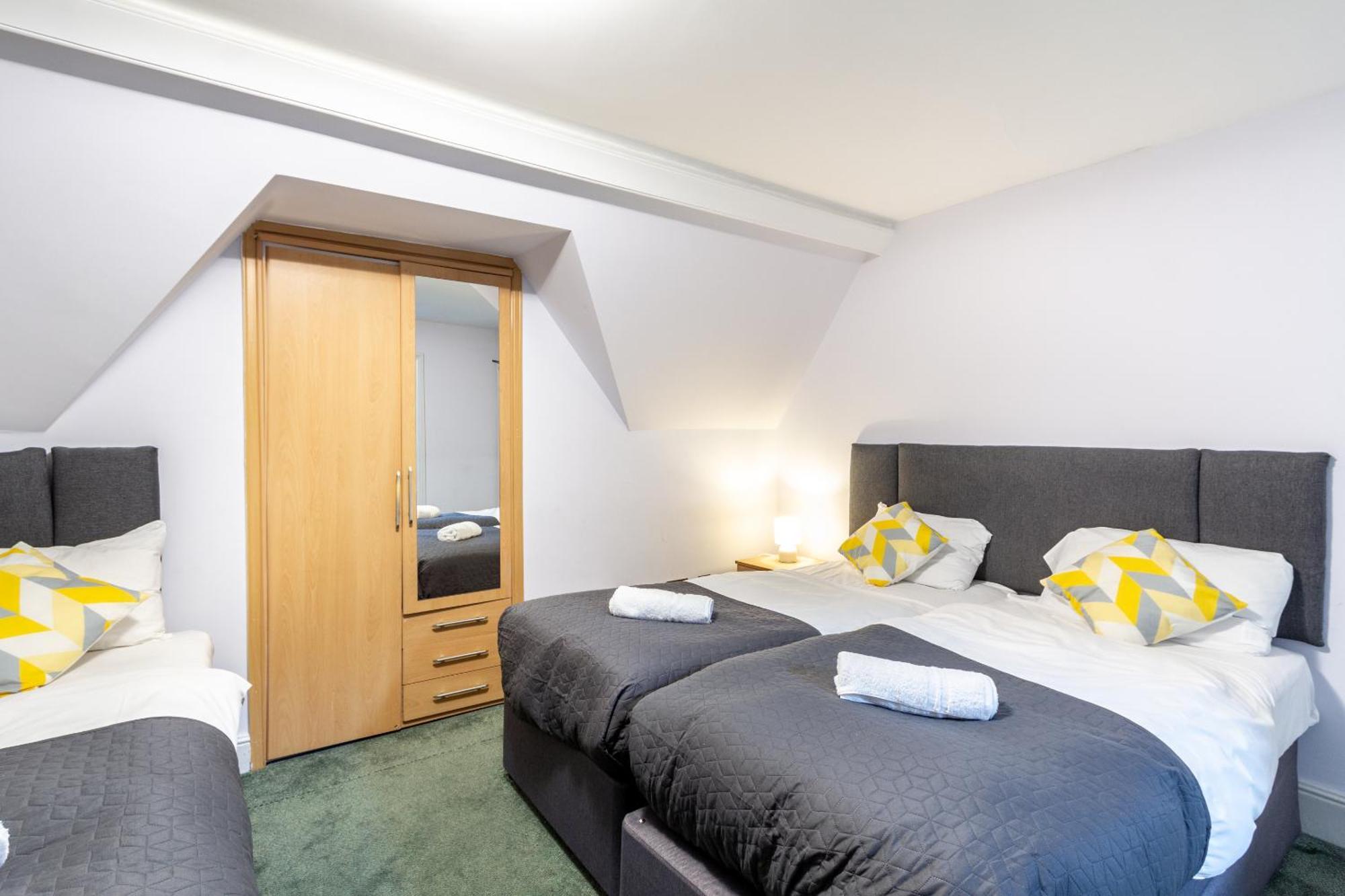 London Gatwick Inn Esterno foto