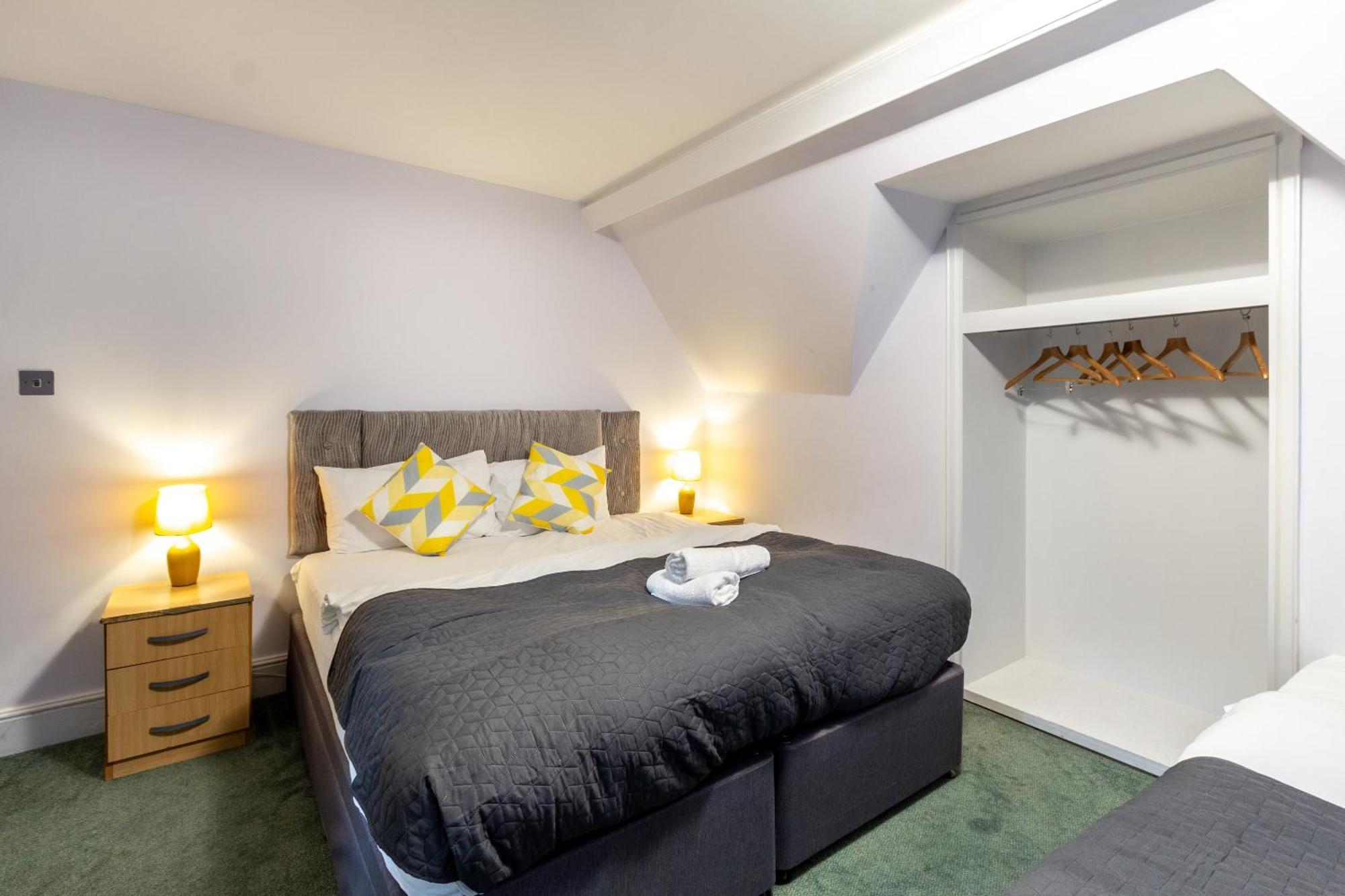 London Gatwick Inn Esterno foto