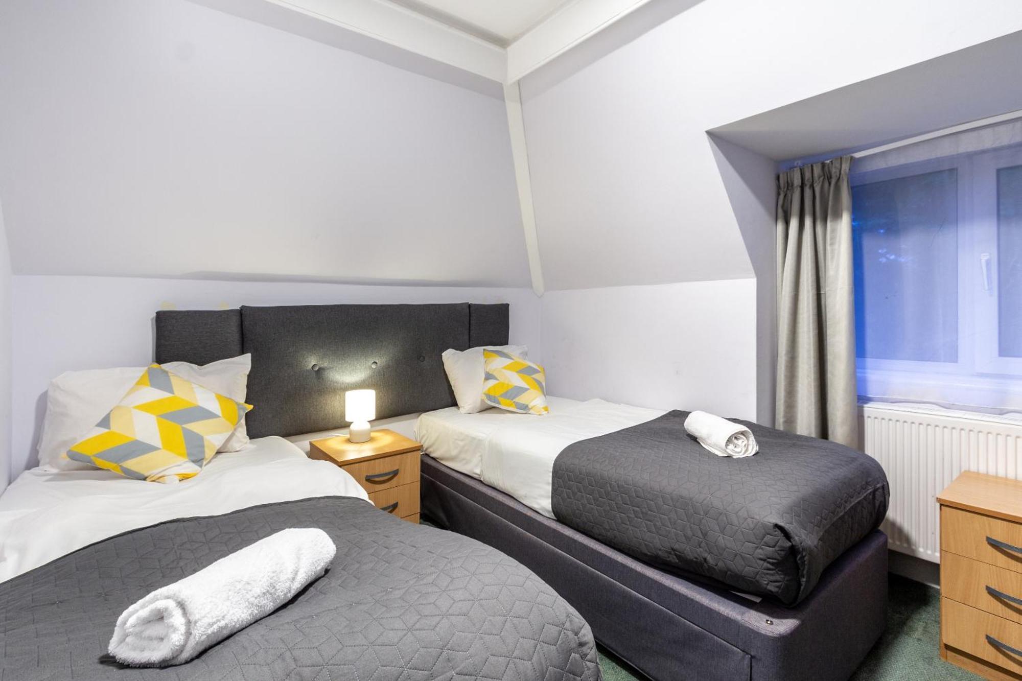 London Gatwick Inn Esterno foto