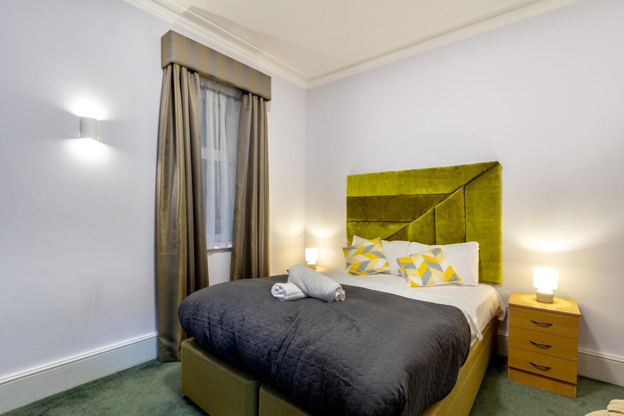 London Gatwick Inn Esterno foto