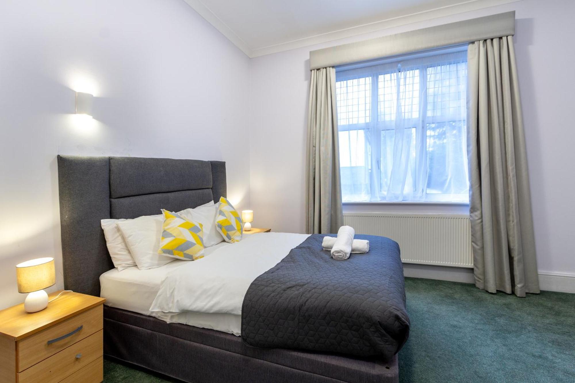 London Gatwick Inn Esterno foto